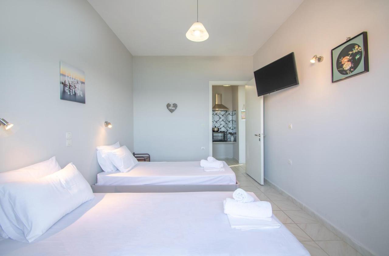 Bellezza Del Mare Apartment Amoudi Luaran gambar